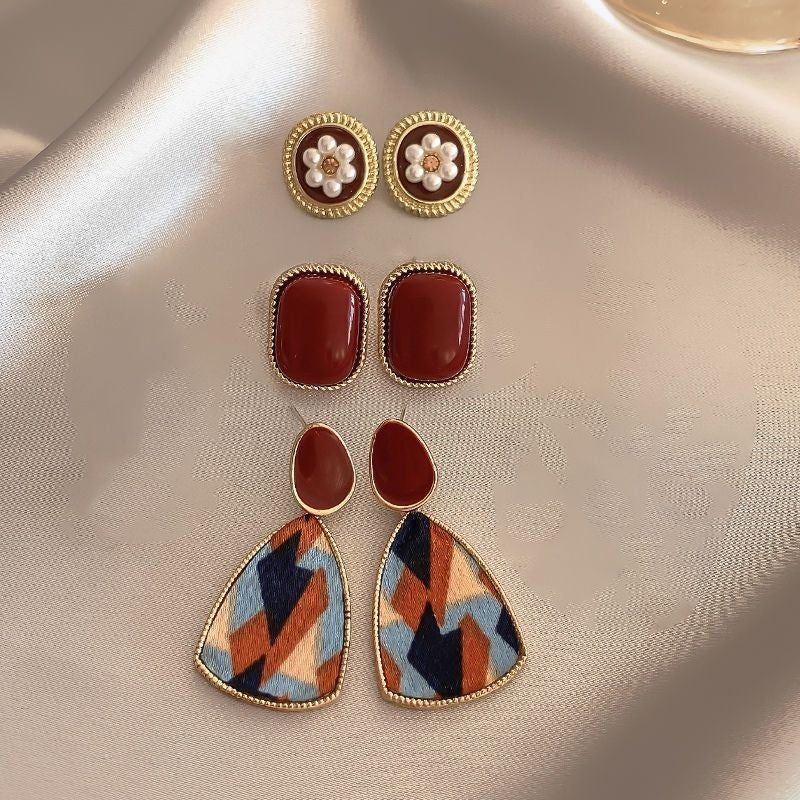 Women's Fashion Temperament Geometric Earrings