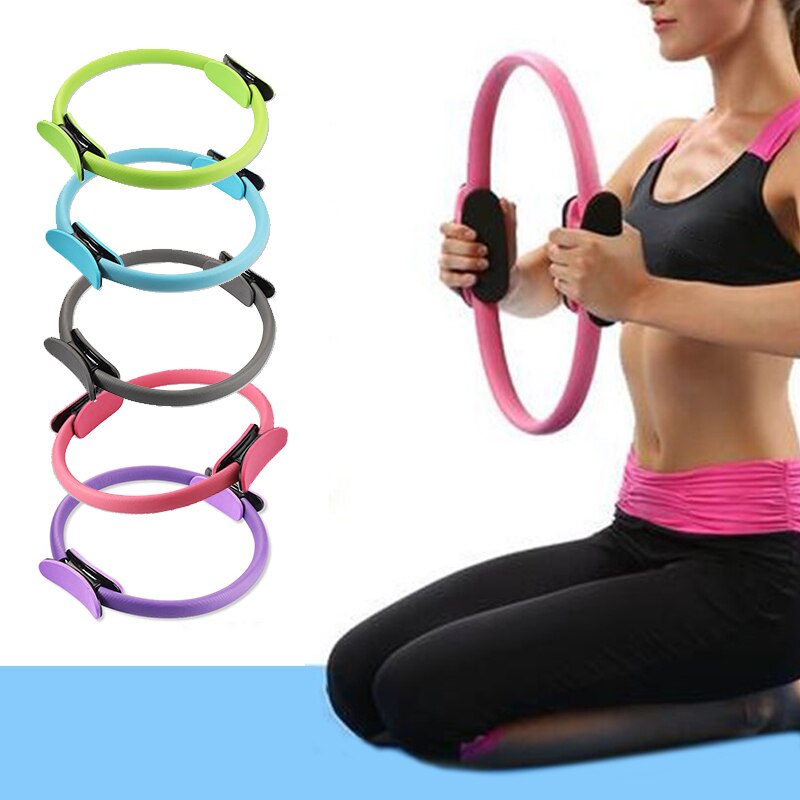 Build & Fitness Pilates Ring – 13,5 inch Magic Circle voor het verstevigen van dijen, core en armen – Lichtgewicht, duurzaam siliconen en glasvezel, voor thuis, in de sportschool en op reis Build & Fitness Pilates Ring – 13,5 inch Magic Circle voor het verstevigen van dijen, core en armen – Lichtgewicht, duurzaam siliconen en glasvezel, voor thuis, in de sportschool en op reis