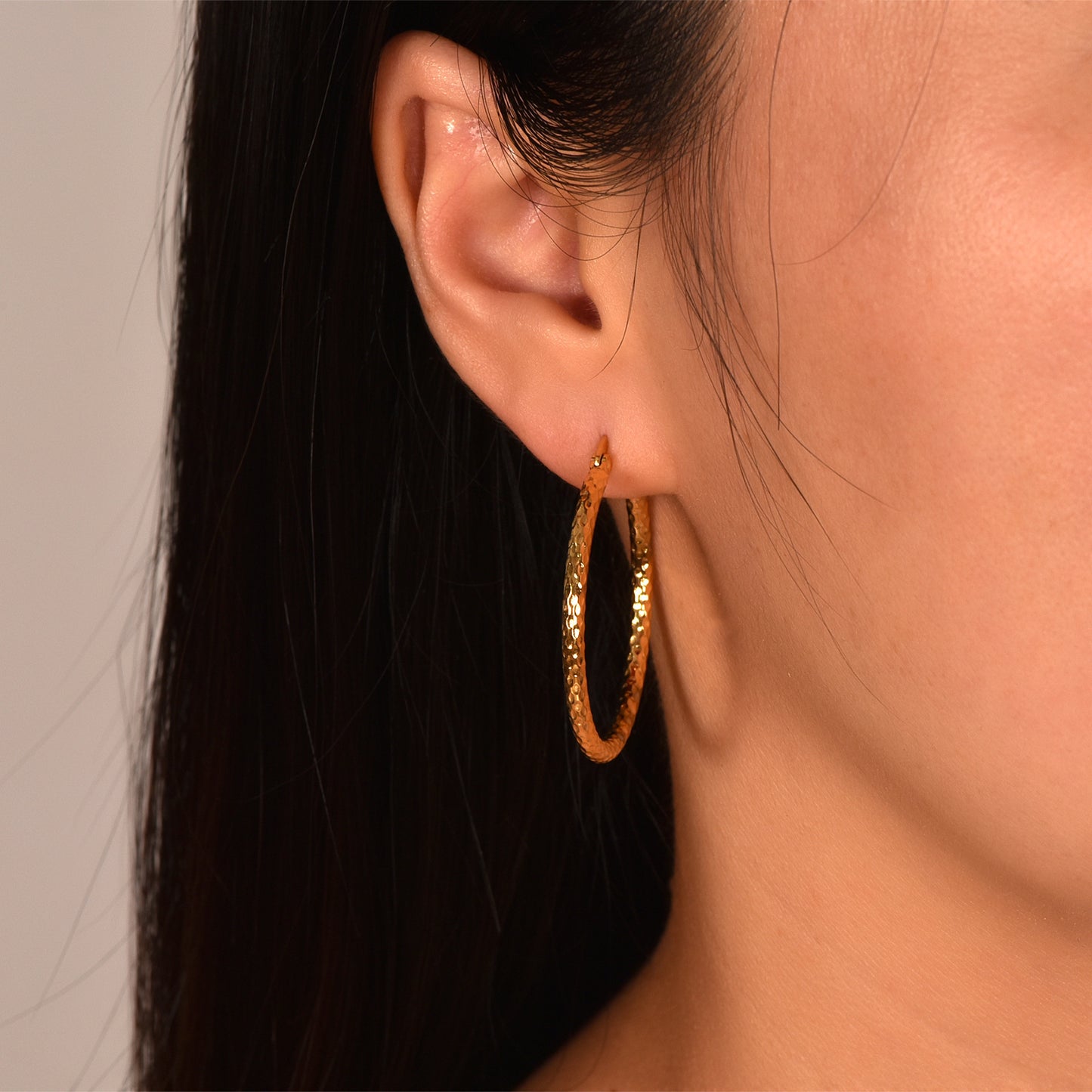 18K Gold-plated Dense Emboss Round Ring Earrings Advanced Sense