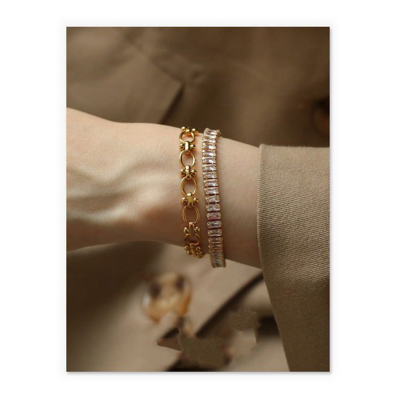 Simple zircon bracelet