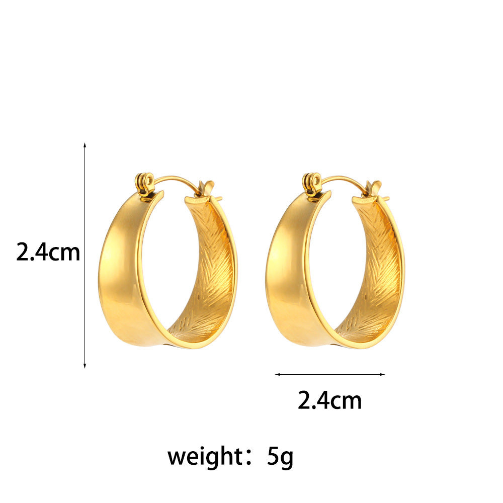 Geometric Gradient Size Gold Earrings