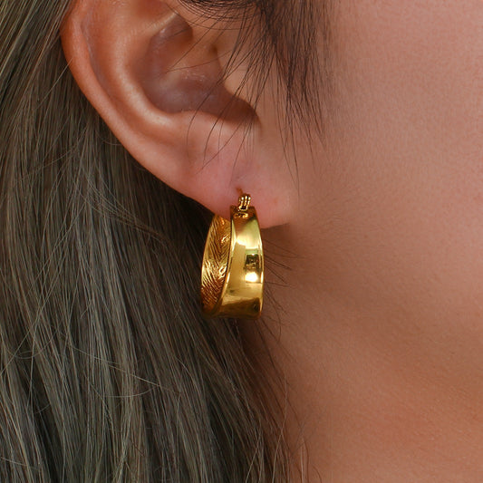 Geometric Gradient Size Gold Earrings